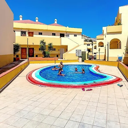 & Refreshing Pool Holidays Air-conditioning ,