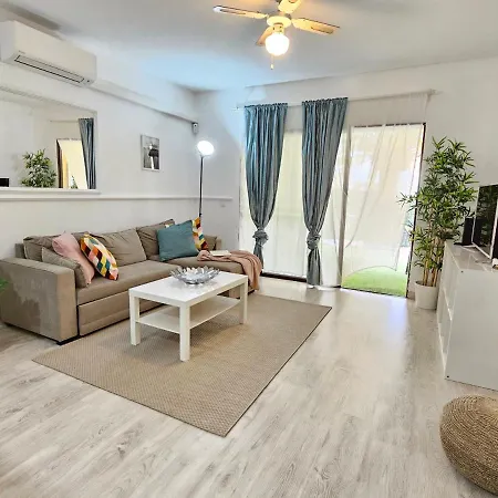 Apartment & Refreshing Pool Holidays Air-conditioning , *