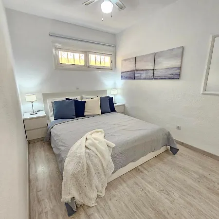 & Refreshing Pool Holidays Air-conditioning , Apartment Costa Adeje (Tenerife)