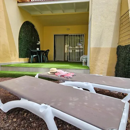 & Refreshing Pool Holidays Air-conditioning , Apartment