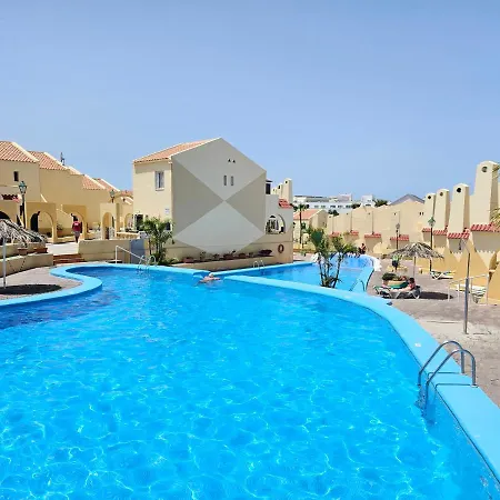 & Refreshing Pool Holidays Air-conditioning , Apartment